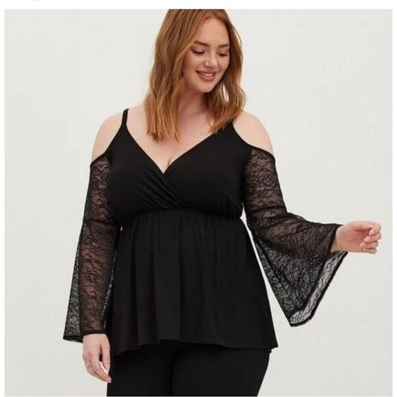 Torrid Super soft knit lattice strappy babydoll lace cold shoulder top EUC - Picture 1 of 4
